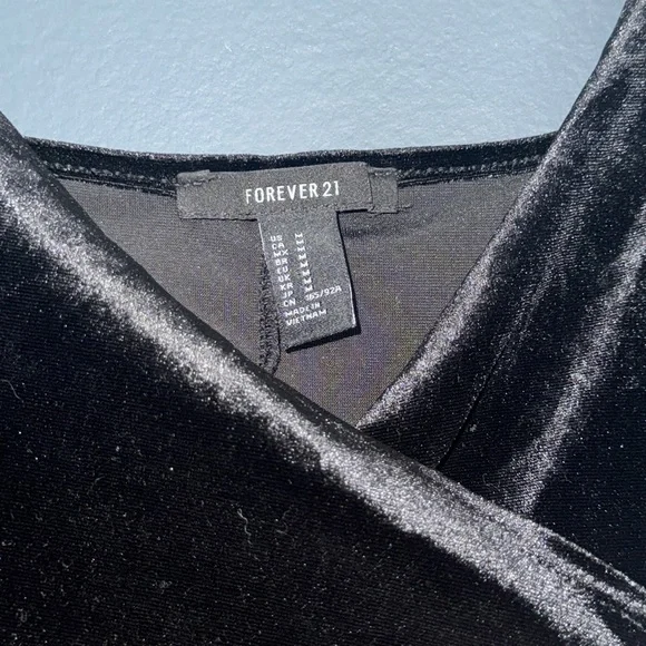 FOREVER 21 VELVET BLACK ASYMMETRICAL BODYCON MINI DRESS - Picture 3 of 4